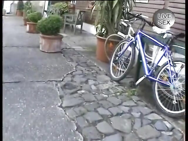 Casting pepek blonde dijolok sebelum dikongkek keras