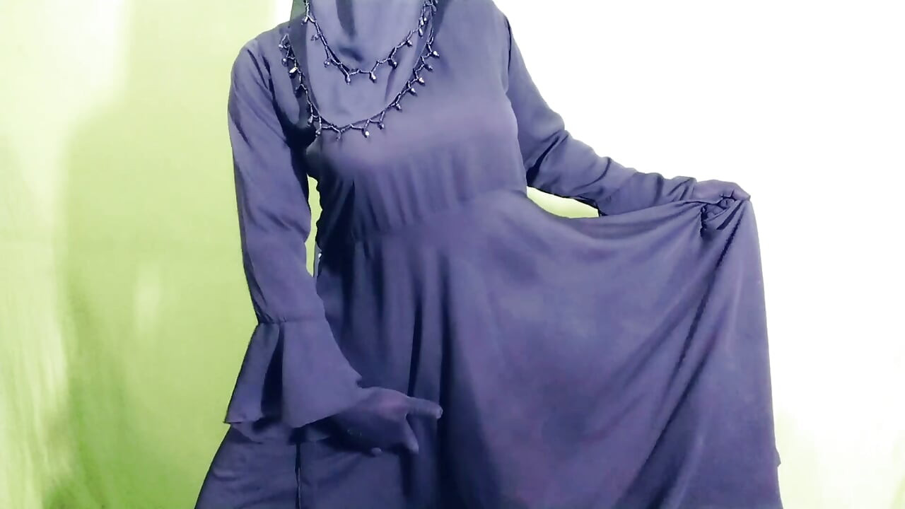 بهاجی هندی خیلی خوشگل که به زبان هندی خودارضایی می‌کنه