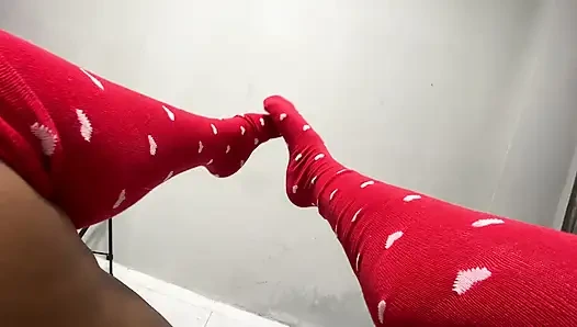 Brutal masturbation of a soaked slut who won't stop moaning