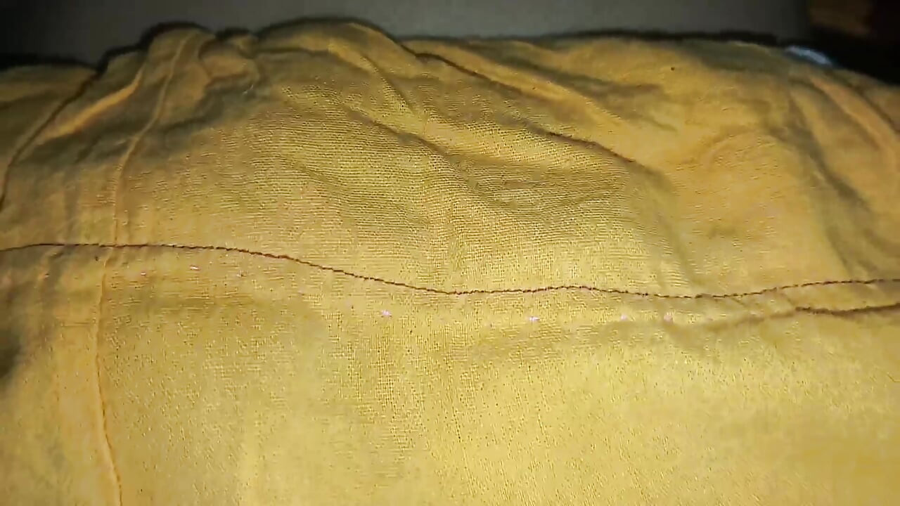 Minha buceta justa estava molhada e fodida, meu marido extinguiu o fogo da minha buceta.