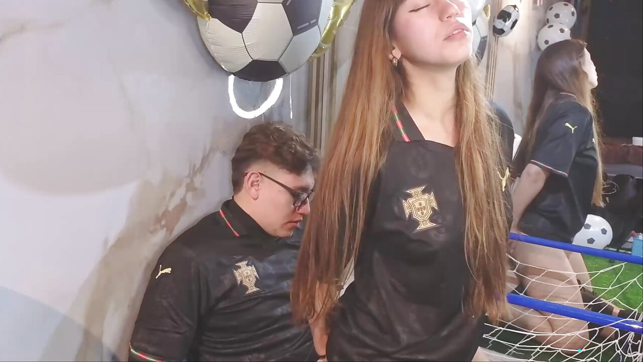 Sweaty amateur sex: My stepbrother fucks me after playing football.