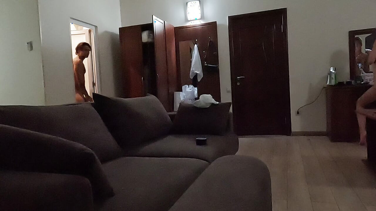 ONE DAY SPARKLLLEEE FUCK HOTEL