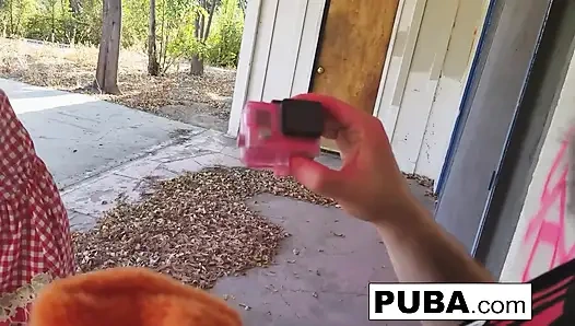 Marica Hase ev serserisi Chris Cock'tan büyük zenci yarağı alıyor!