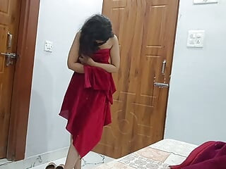 INDIAN RED HOT DRESS ME PYASI BHABHI KI CHUDAI