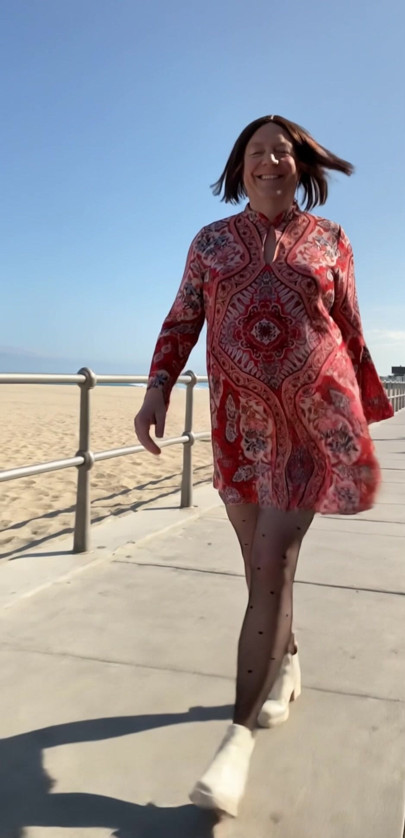A lovely summer's day on the beach (Seaside-Promenade) - I've finally plucked up the courage - I love being Nicolette