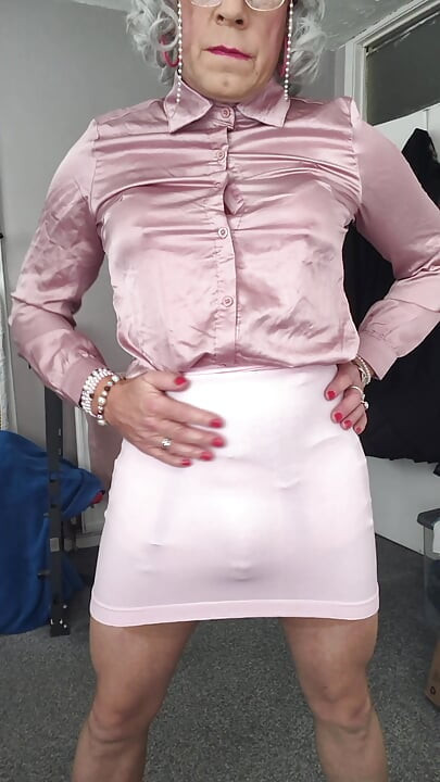 Grandma's not wearing any panties and got a skirt bulge