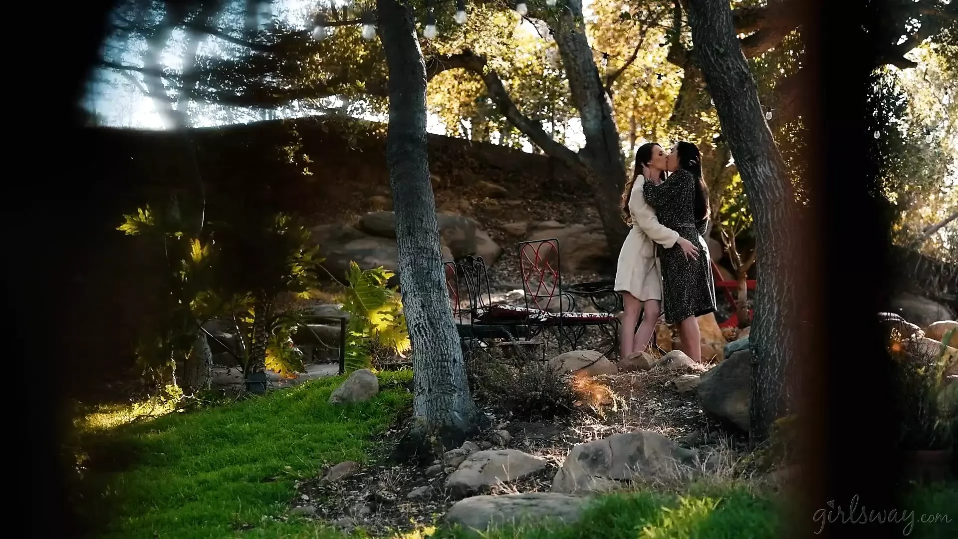 Girlsway - jillian janson dan karlee grey lure kylie le beau lagi asik scissoring lesbian