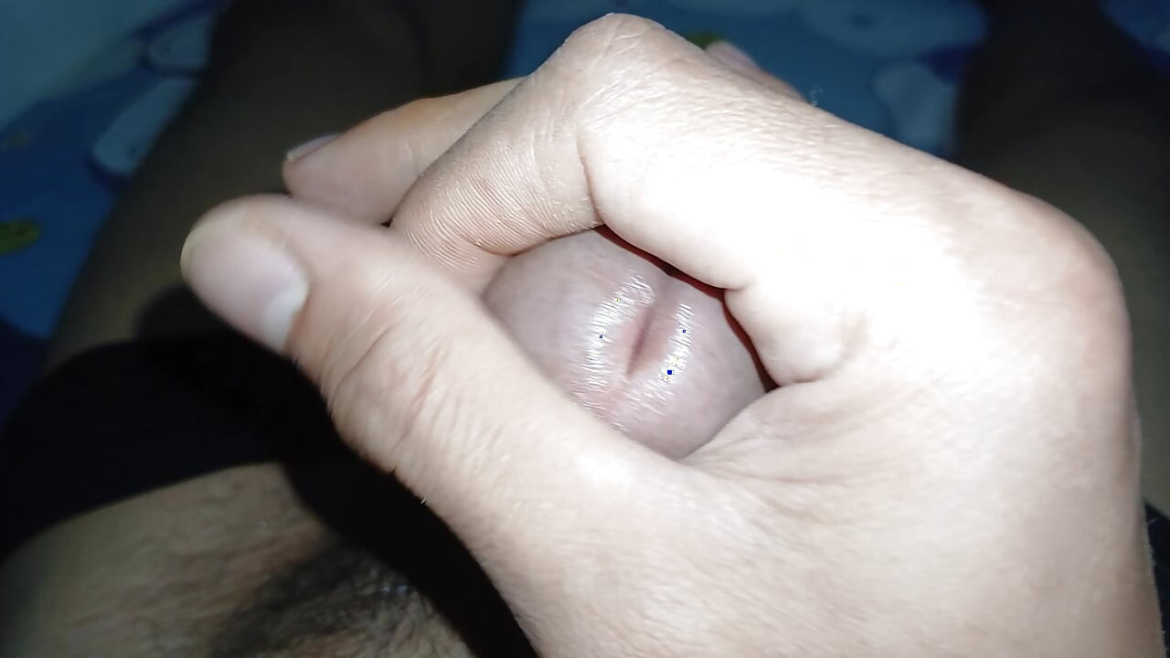 Part 5 - Massage the tip of the penis head from the shaft vein to the penis opening until you feel it pulsating.