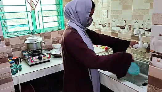 Indian hijabi stepmom fuck by stepson in the kitchen Desi xxx