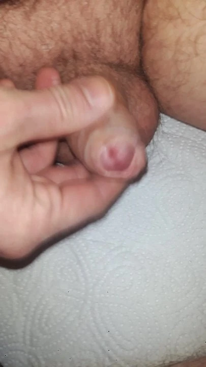 tiny cuck boyfriend wanks 2