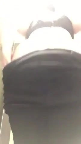 Vợ ghi âm đít vì freind