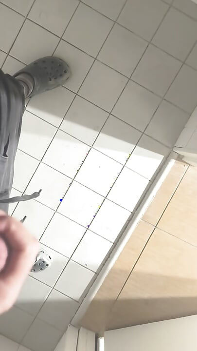 I quietly play with my penis at work in the evening.