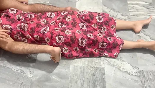 İki Desi yetişkin arasında sevgi ve mutlulukla dolu özel ev anları (18+)