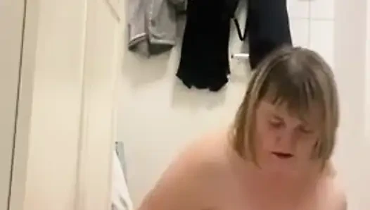 Amputee girl having fun with her big dildo