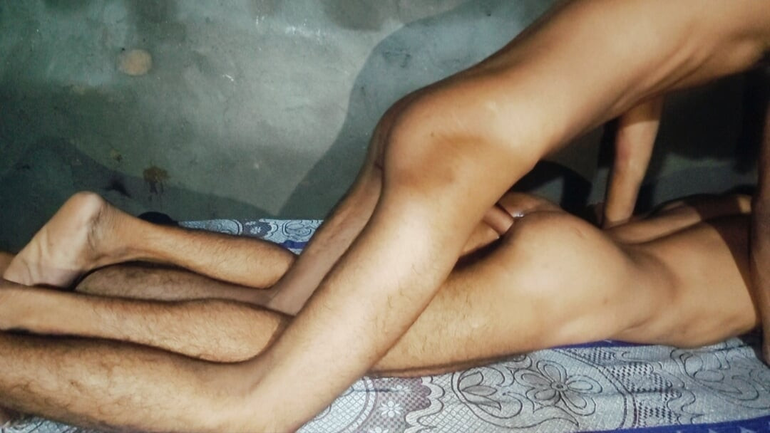 Lamba Bada Vishal lund Chhoti gand ki chudai ki sautele bhai ne /gaye end top desi sexy video