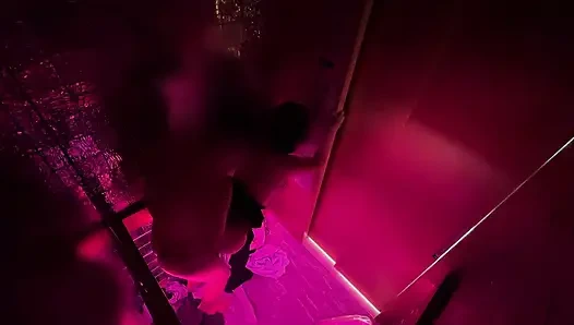 Aufzug-sex. Bürogebäude im Urlaub.