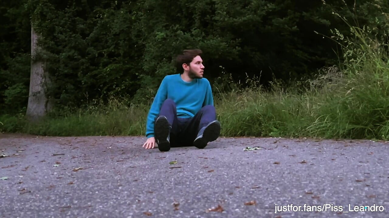 Caught pissing and jerking off outdoors - gay public exhibitionist