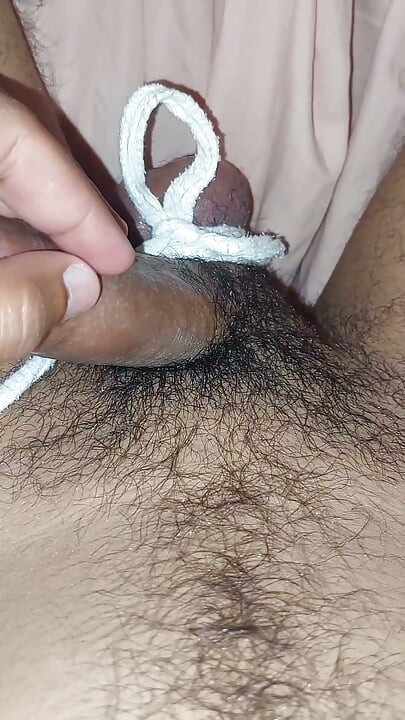 Balls Ko Bandh Diya Phir Lund Sakht Ho Gaya