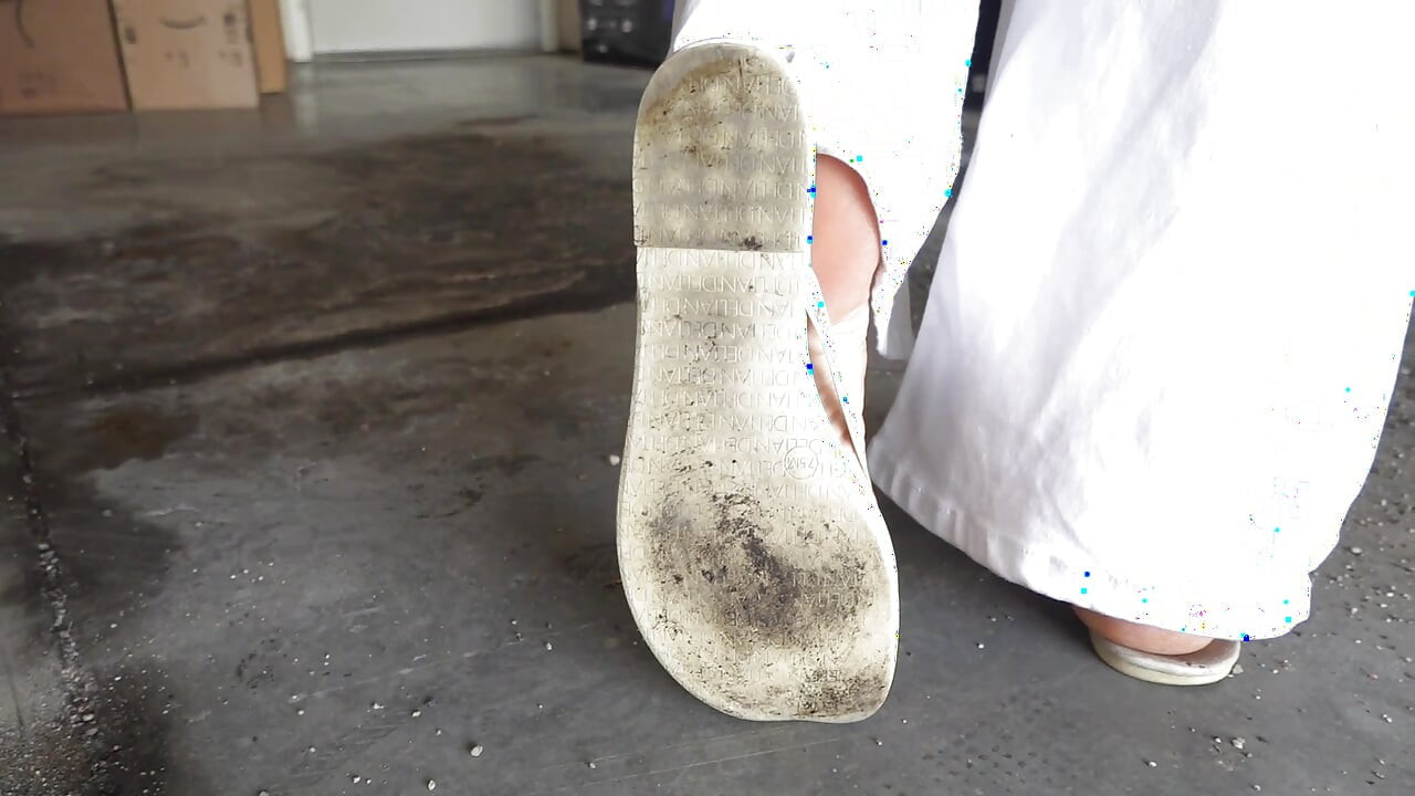 Clean My Disgusting Sandals!