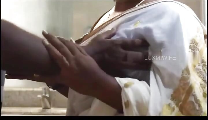 Plumber Fucking Housewife in Shower Wet