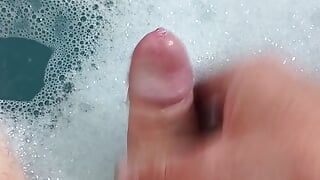 Masturbation dans le bain