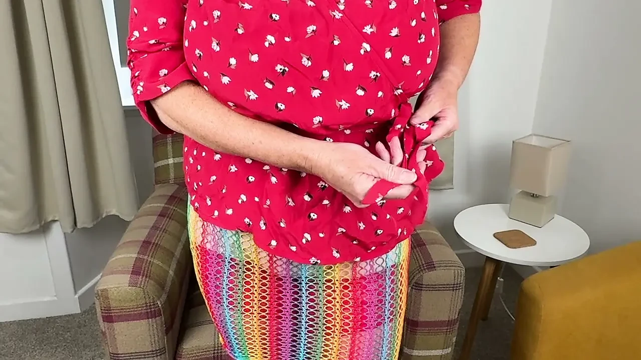 Mrs Mature Feet teasing you all 531