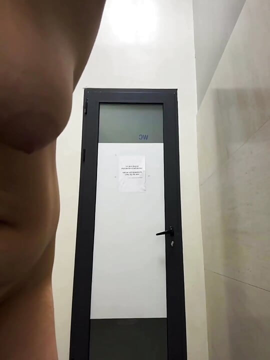 Podwójnie penetrujące w miejscach publicznych. Ekstremalne jebanie publiczne