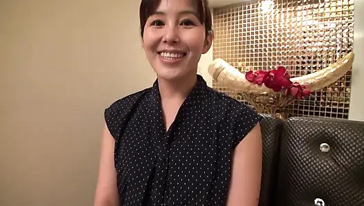 K-cup super milch ehefrau, megumi, 42 jahre alt