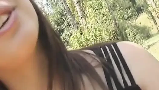 Ngajak cewek perancis ini lagi asik mainin memeknya