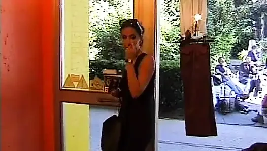 Zwei aufregende videos der italienischen Produktion mit Eva Ciccone
