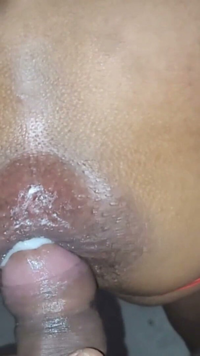 brunette with open ass does anal gape | Clip 1