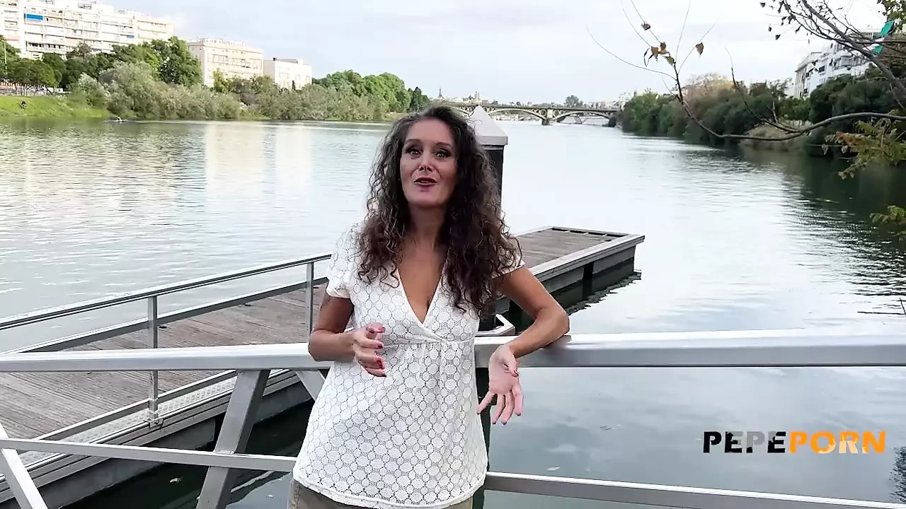 DOPPIO CAZZO, DOPPIO DIVERTIMENTO per Mavi Burbujita !! Questo è quello di cui aveva davvero bisogno