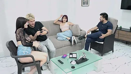 Би Квартет! Студентка, Любительский Квартет Свингеров