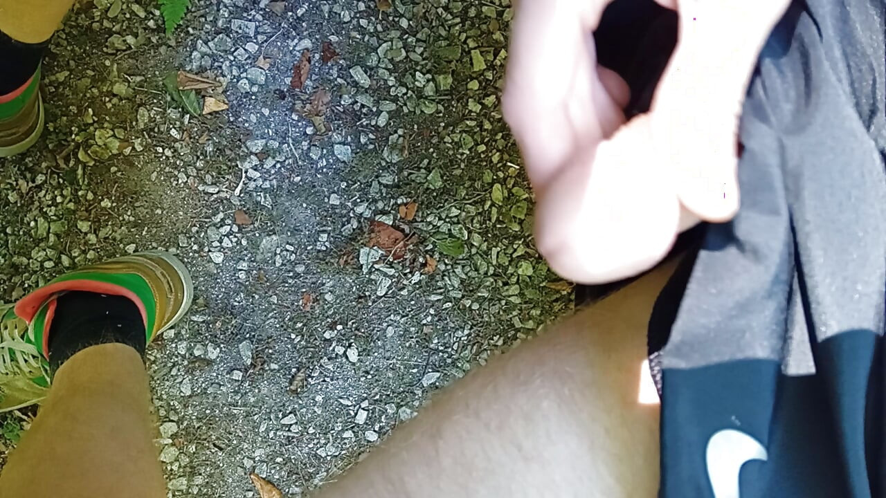 26yr old, Outdoor wixxen,
