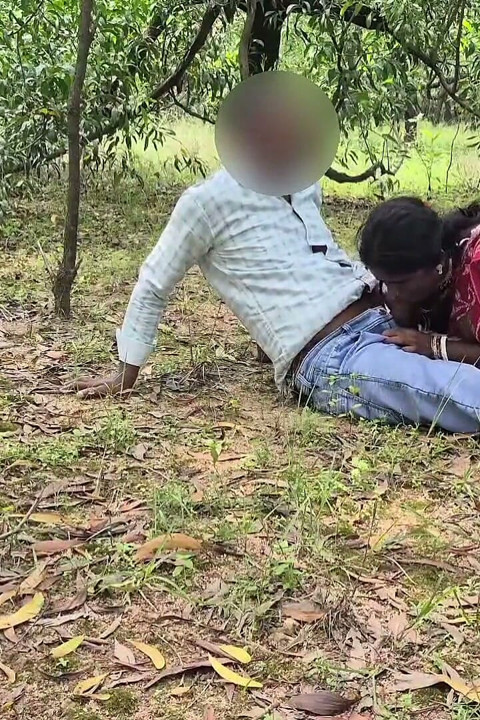 A Village Bhabhi Fucked by a College Student in Forest,sona Bhabhi First Time Outdoor Sex by Her Boyfriend
