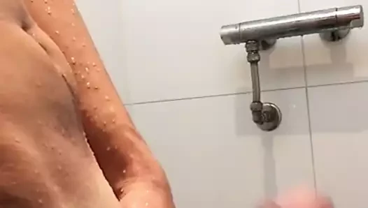 cumming içinde kamu duş