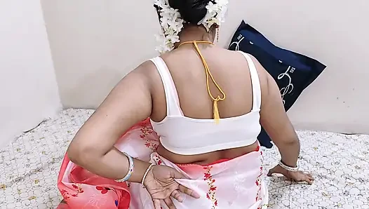 Video spesial Pehela Boishak. Gadis cantik India ngentot vide pasher basar bariwal larka ko sath romantis cudai kiya. Part_01