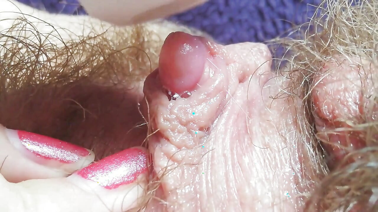 โคลสอัพอย่างสุดขีดแตดใหญ่ถึงจุดสุดยอดกระตุ้นแตดอย่างเข้มข้น