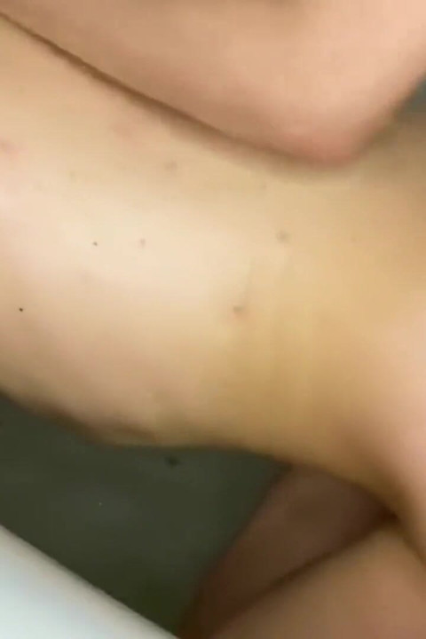 Inexperienced Students Have Sex in the Bathroom