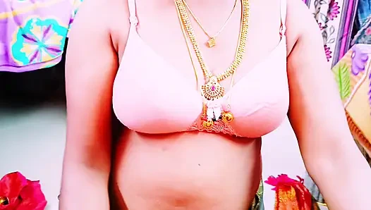 Hintli ev hanımı swamiji ile sikişiyor Telugu edepsizce konuşuyor.