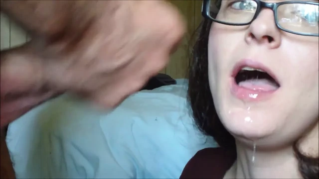 Milf with glasses suck dick and get facial