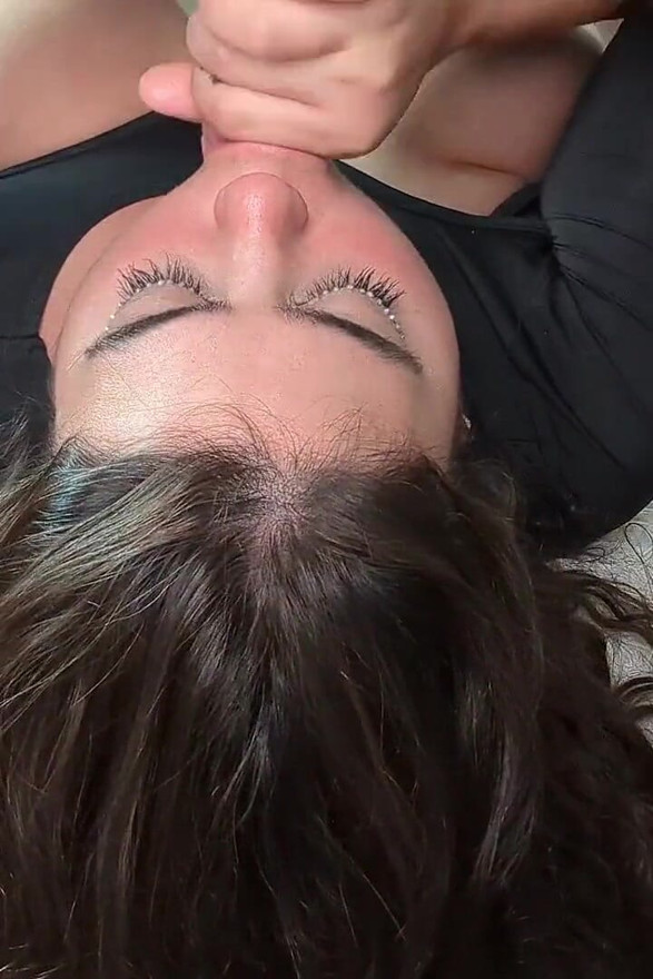 Upside Down Throat-pounding & a Messy Throat-pie