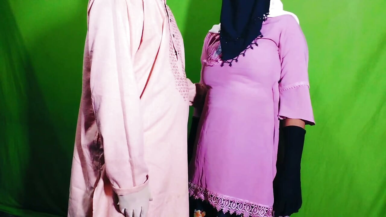 I satisfied my stepaunts sexual cravings. Bangladeshi wife