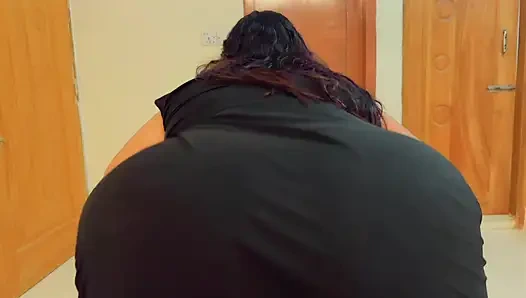 Aku dientot tengah malam - ibu tiriku yang hot pengen banget ngentot... Toket besar cewek ini & cewek ini nyepong kontolku setelah nyepong kontolku