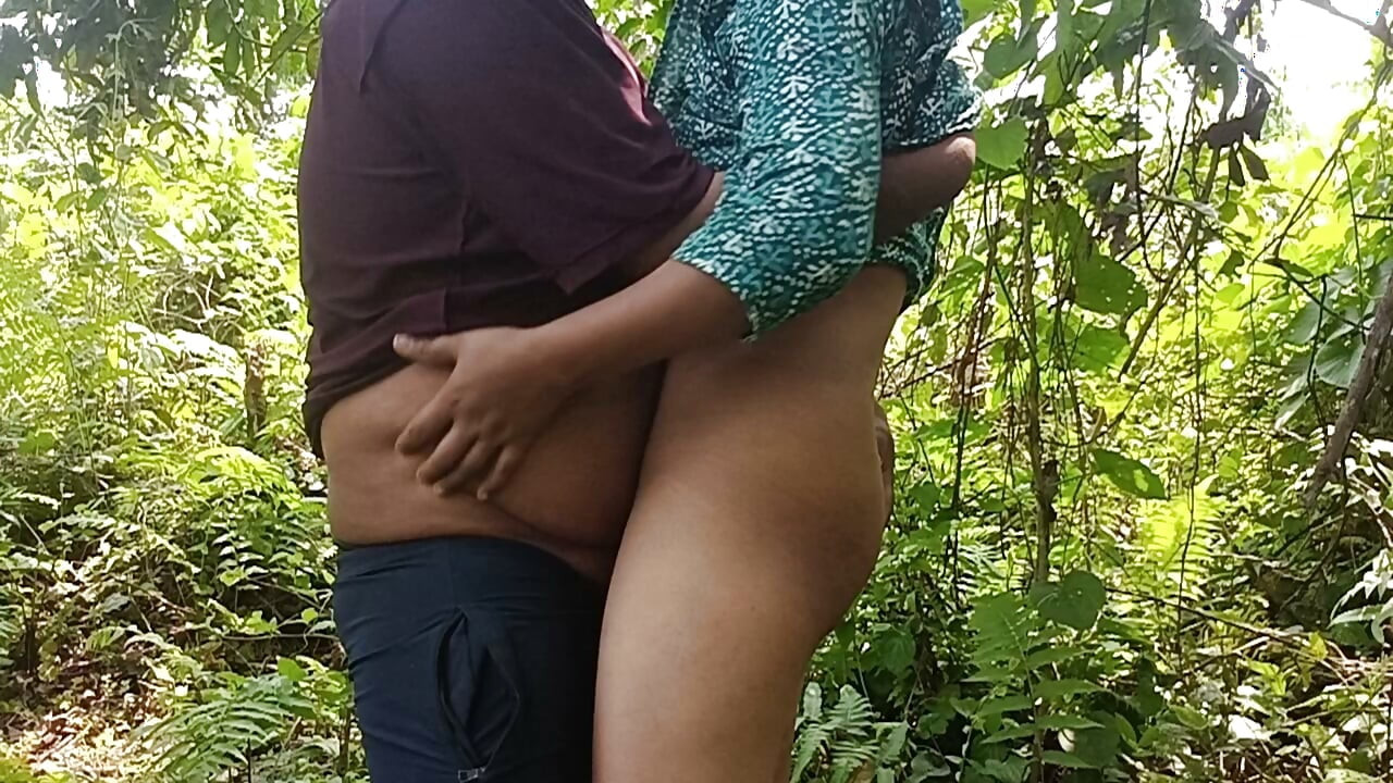 Jungle sex video Hindi