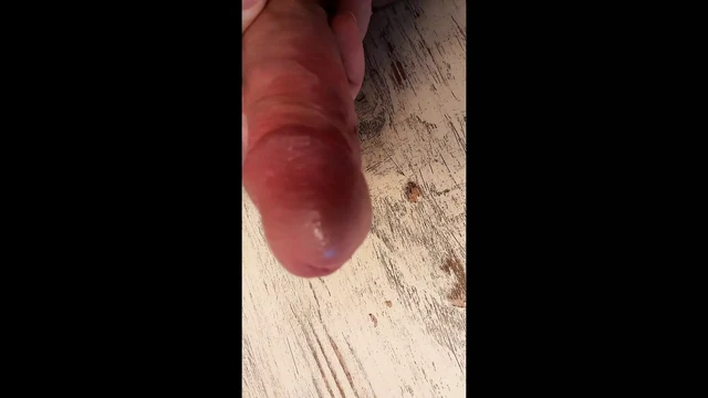 cumshot in slowmotion