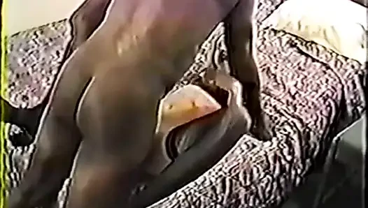BBC Addiction - 100% Amateur und selbstgedrehte porno-videos. MILFs süchtig nach BBC und interracial knallen