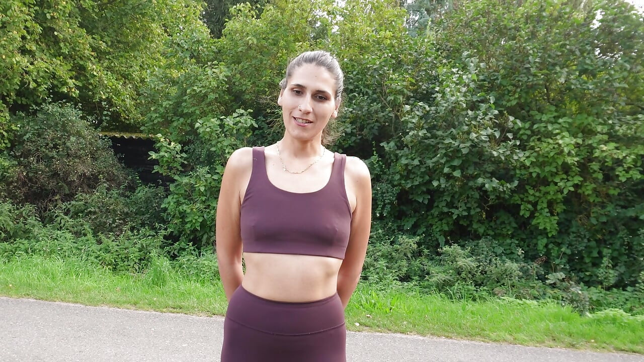 Pakistani jogger fucked behind the hay bales