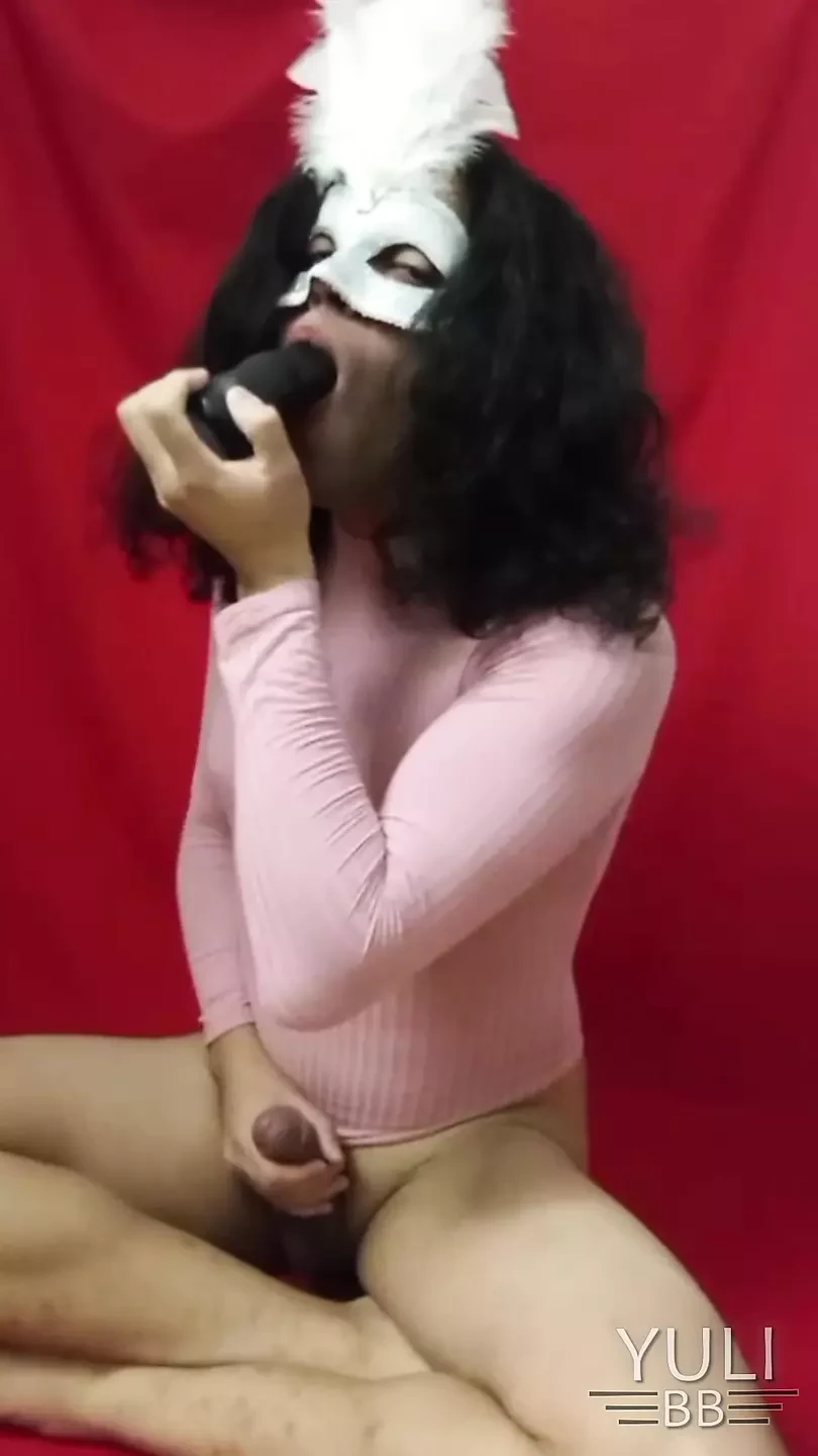 Yaramaz travesti sürtük Arjantinli Yuli ile tanışın