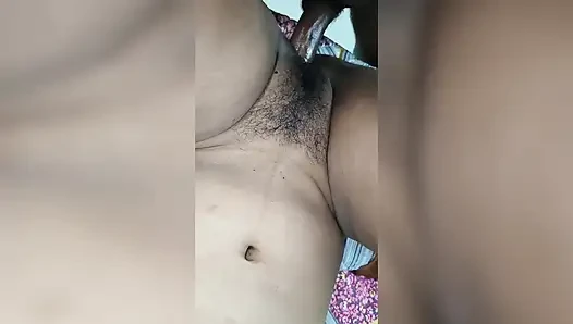 Heiße desi bhabhi ficknacht mit ehemann